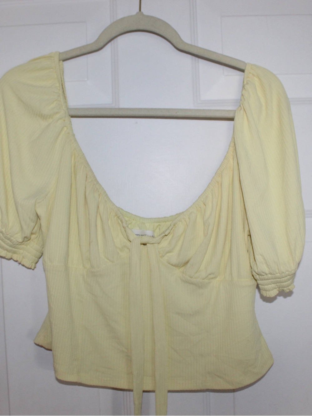 Lovers + Friends Pale Yellow Puff-Sleeve Tie-Front Peasant Top